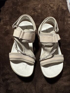 Ladies MERRELL LIGHT GRAY SANDALS